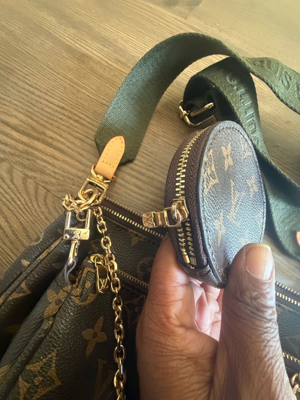 Inspired Monogram Multi-Pochette - Picture 11 of 15